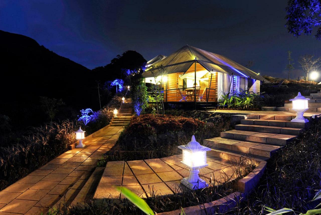 Della Resorts Lonavala Exteriör bild