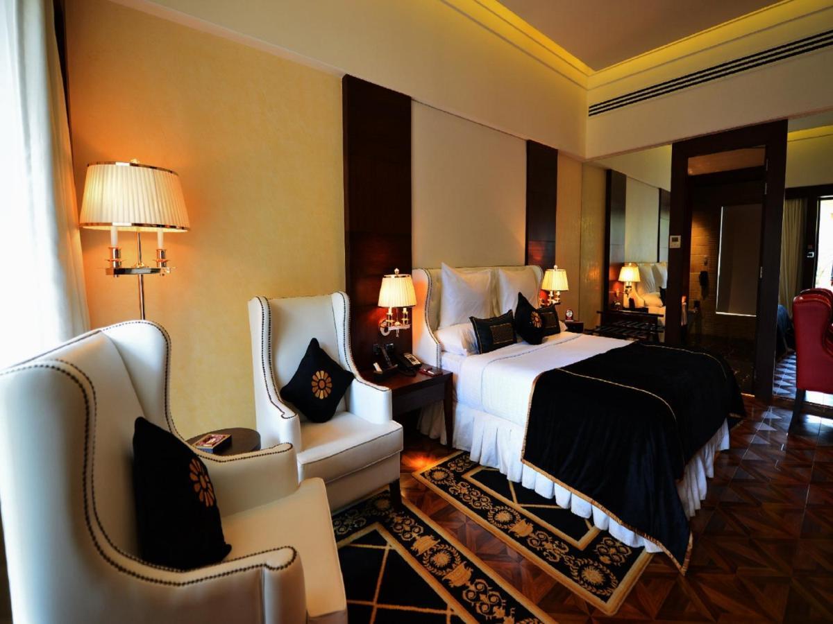 Della Resorts Lonavala Rum bild